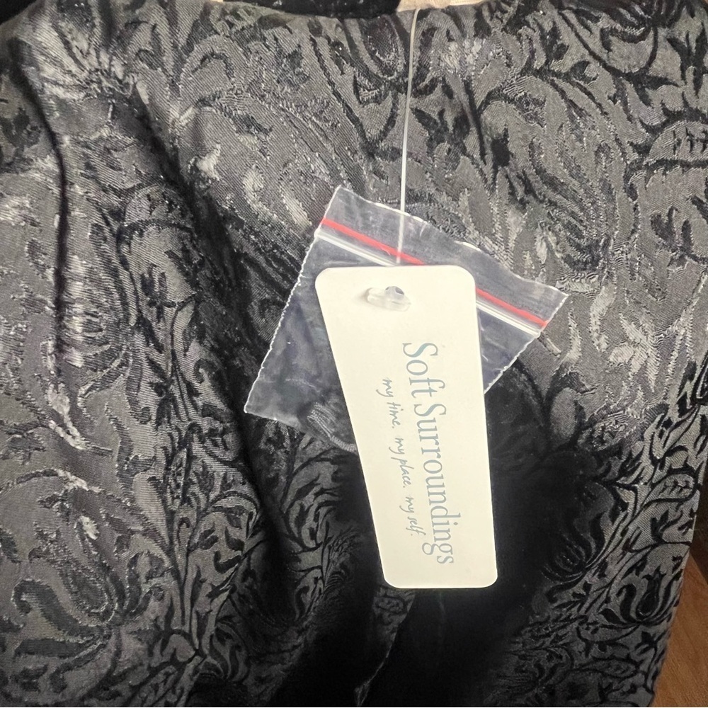 Soft Surroundings NWT Boho Astrid Embroidered Velvet Jacket – PM (10/12 P) - Picture 14 of 15